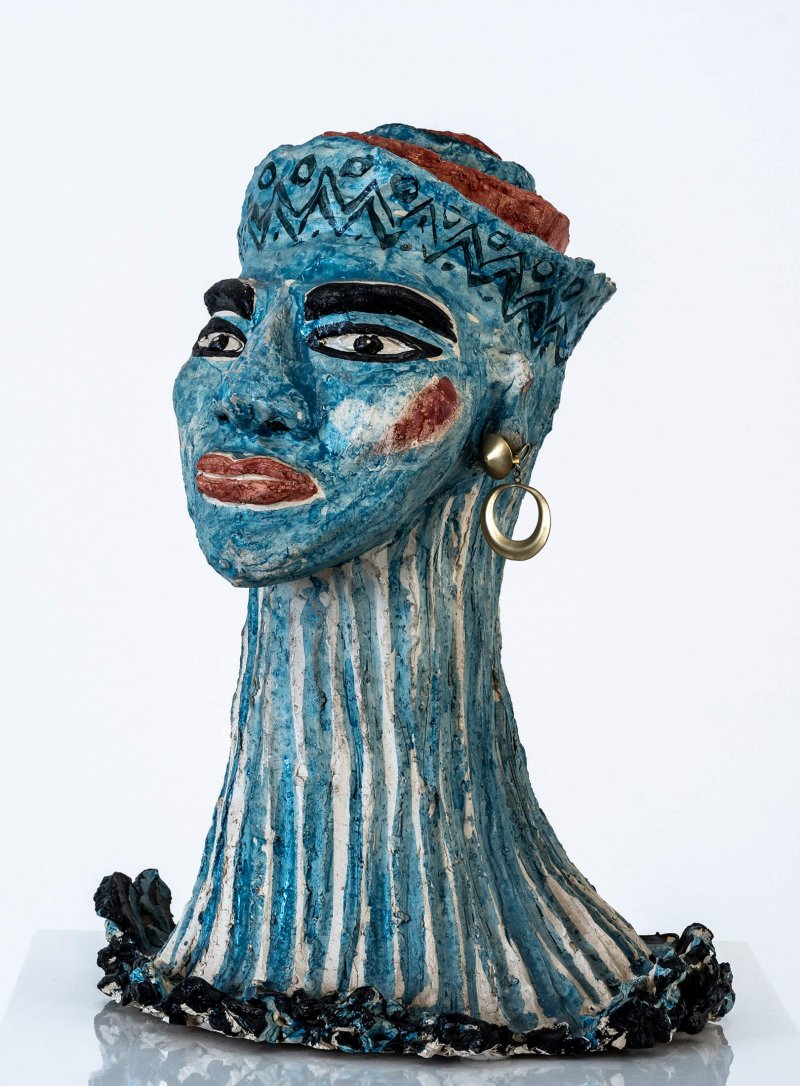 Elvira Bach - Keramik Blaue Frau, links
